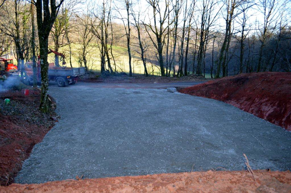 travaux aire d'accueil du circuit réalisation de l'aire d'accueil du circuit